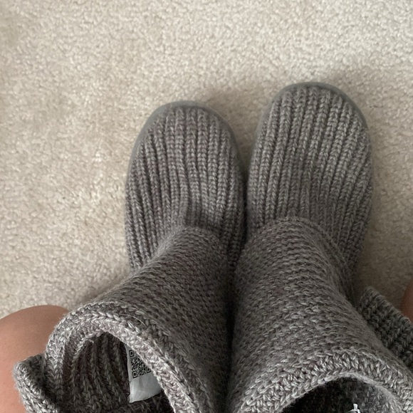 Knit Uggs - Picture 4 of 4